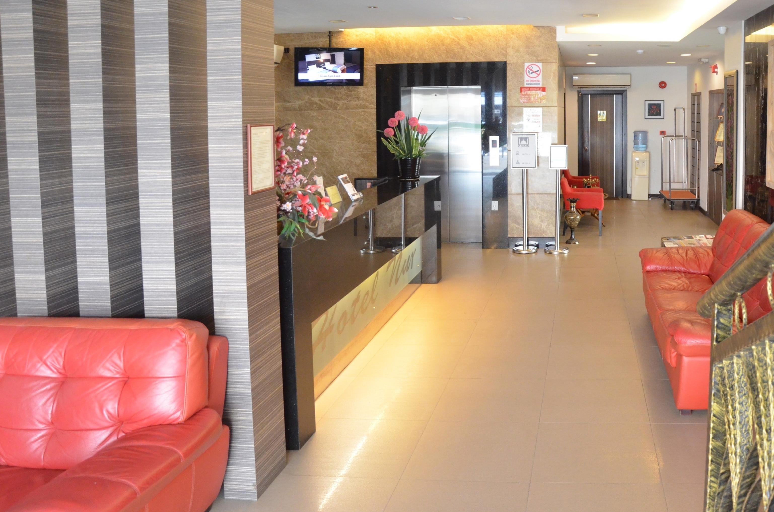 Super Oyo 985 Hotel Nur Мірі Екстер'єр фото