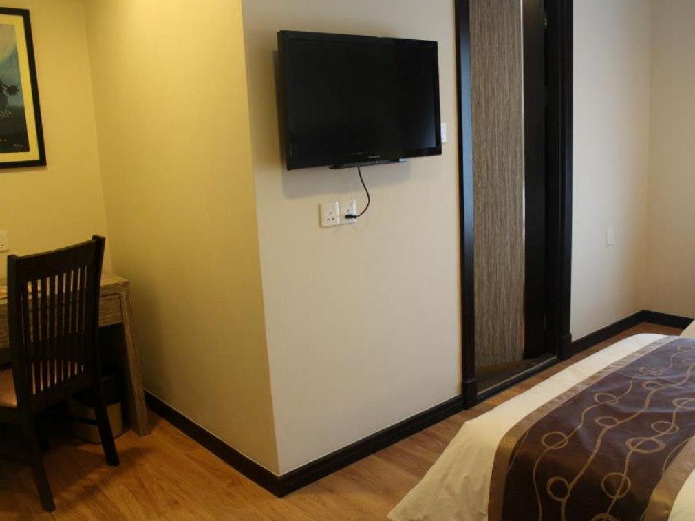 Super Oyo 985 Hotel Nur Мірі Екстер'єр фото
